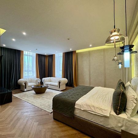 Donatello Boutique Hotel Almaty Esterno foto