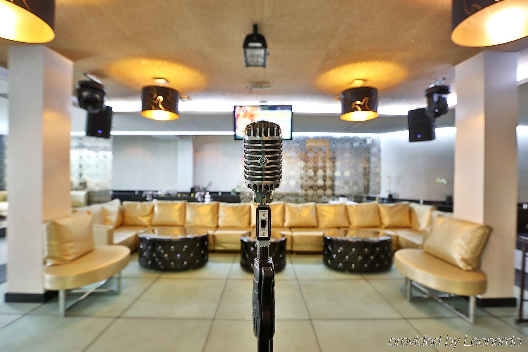 Donatello Boutique Hotel Almaty Esterno foto