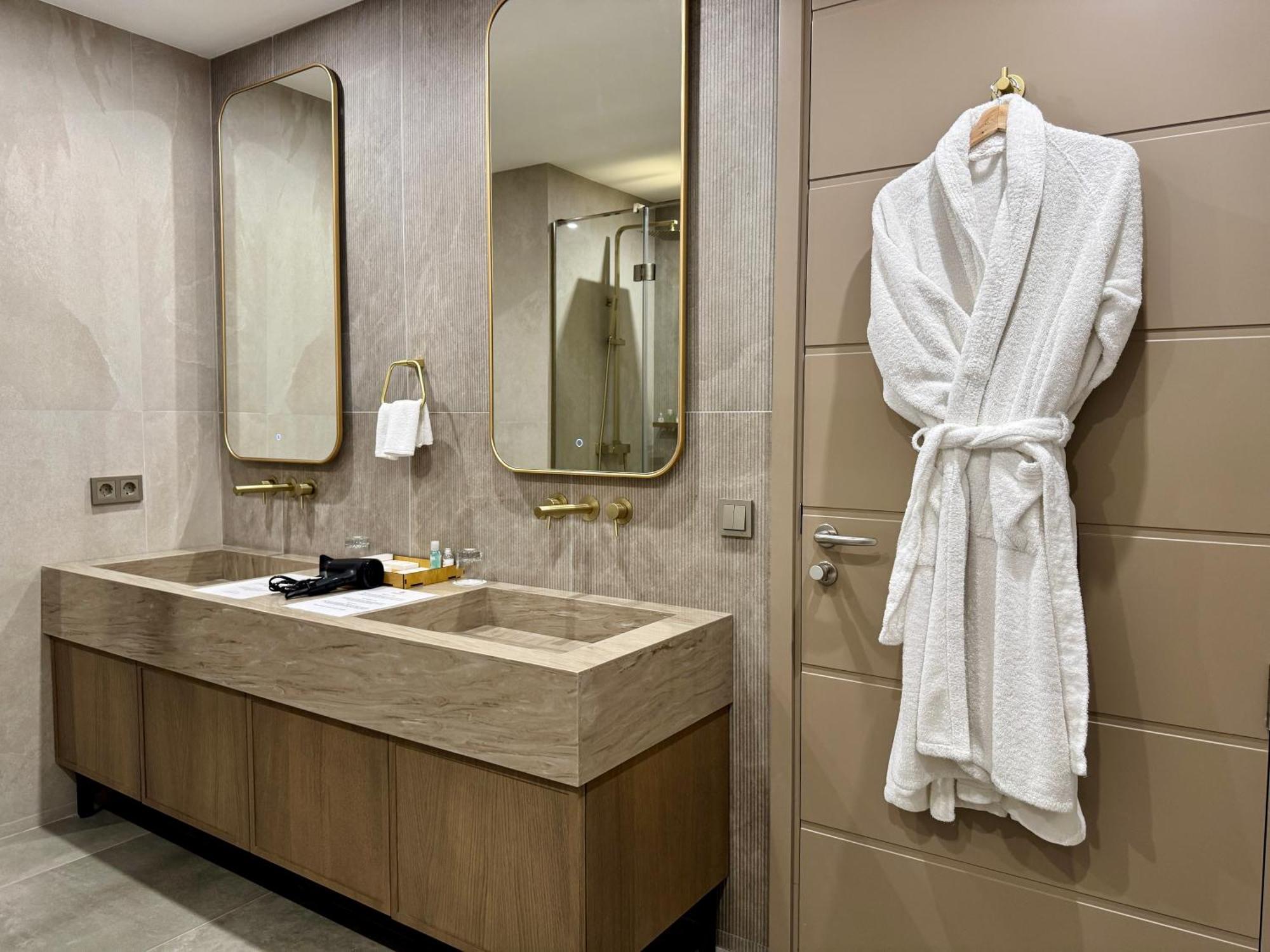 Donatello Boutique Hotel Almaty Esterno foto