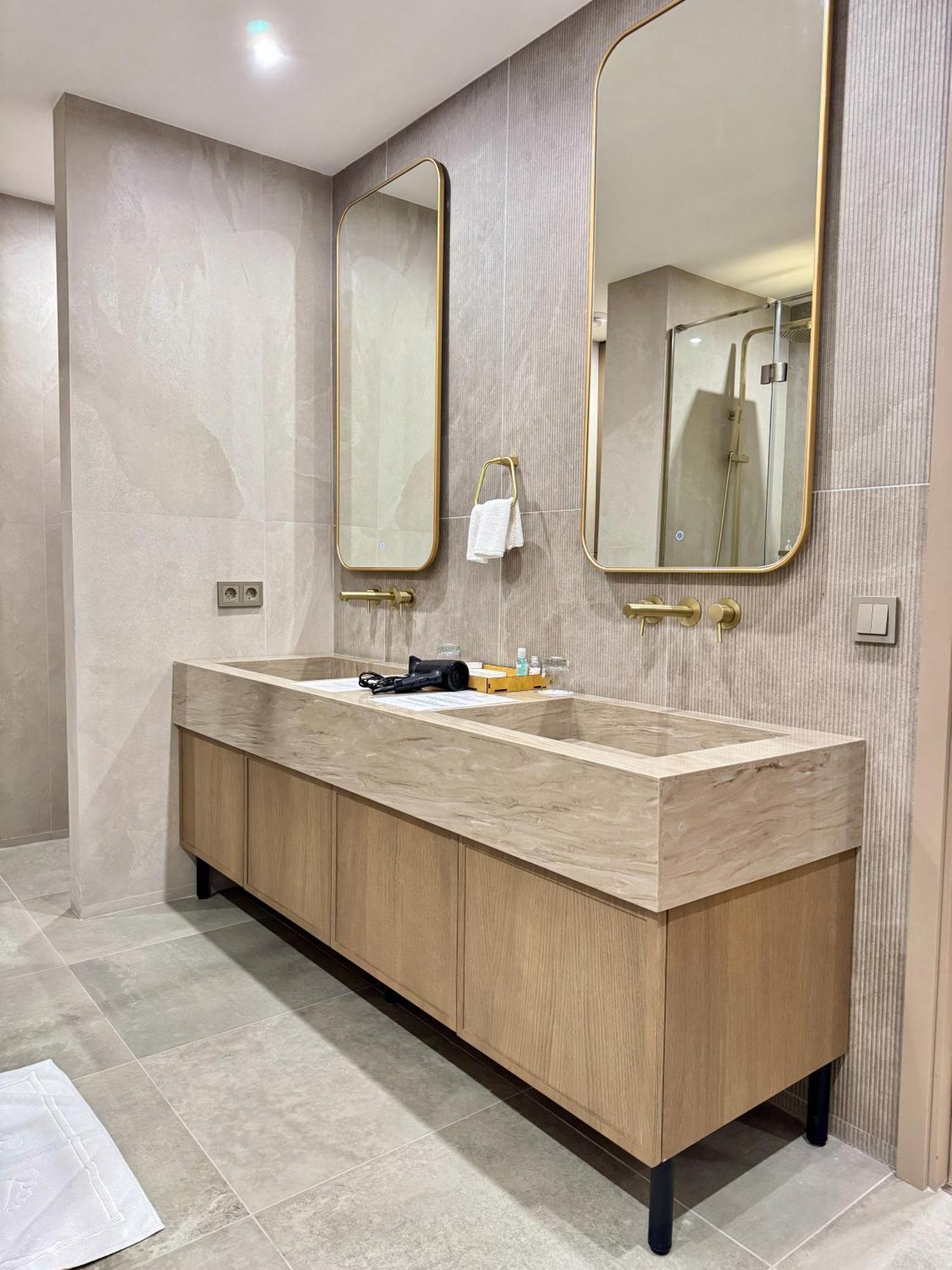 Donatello Boutique Hotel Almaty Esterno foto