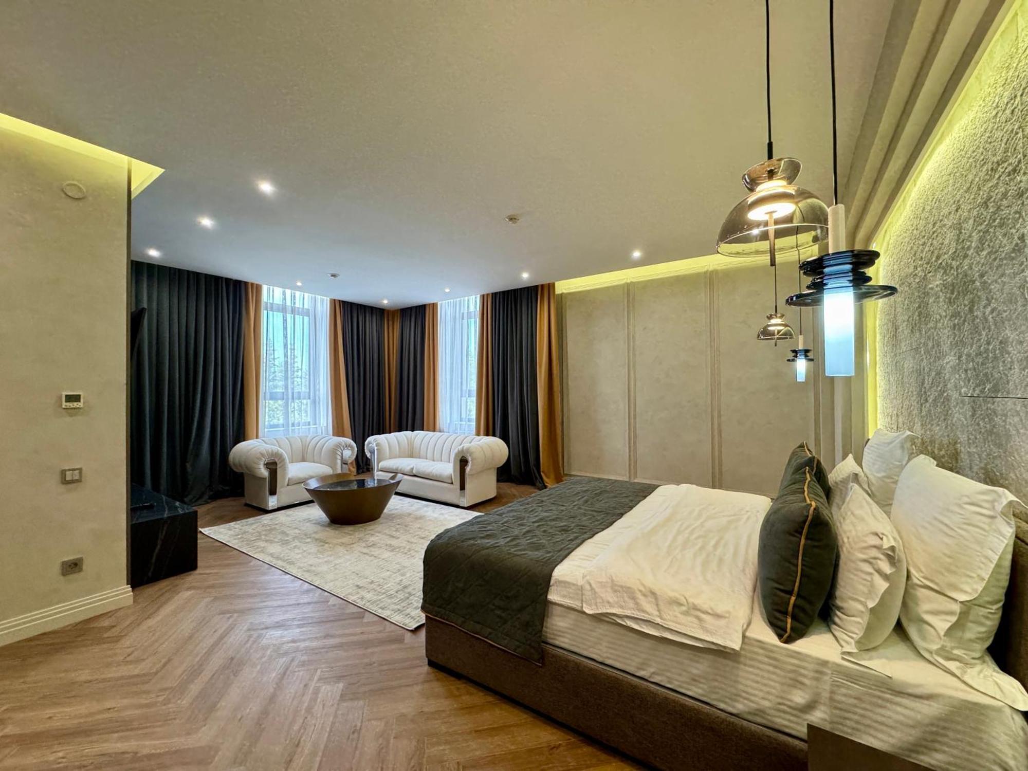 Donatello Boutique Hotel Almaty Esterno foto