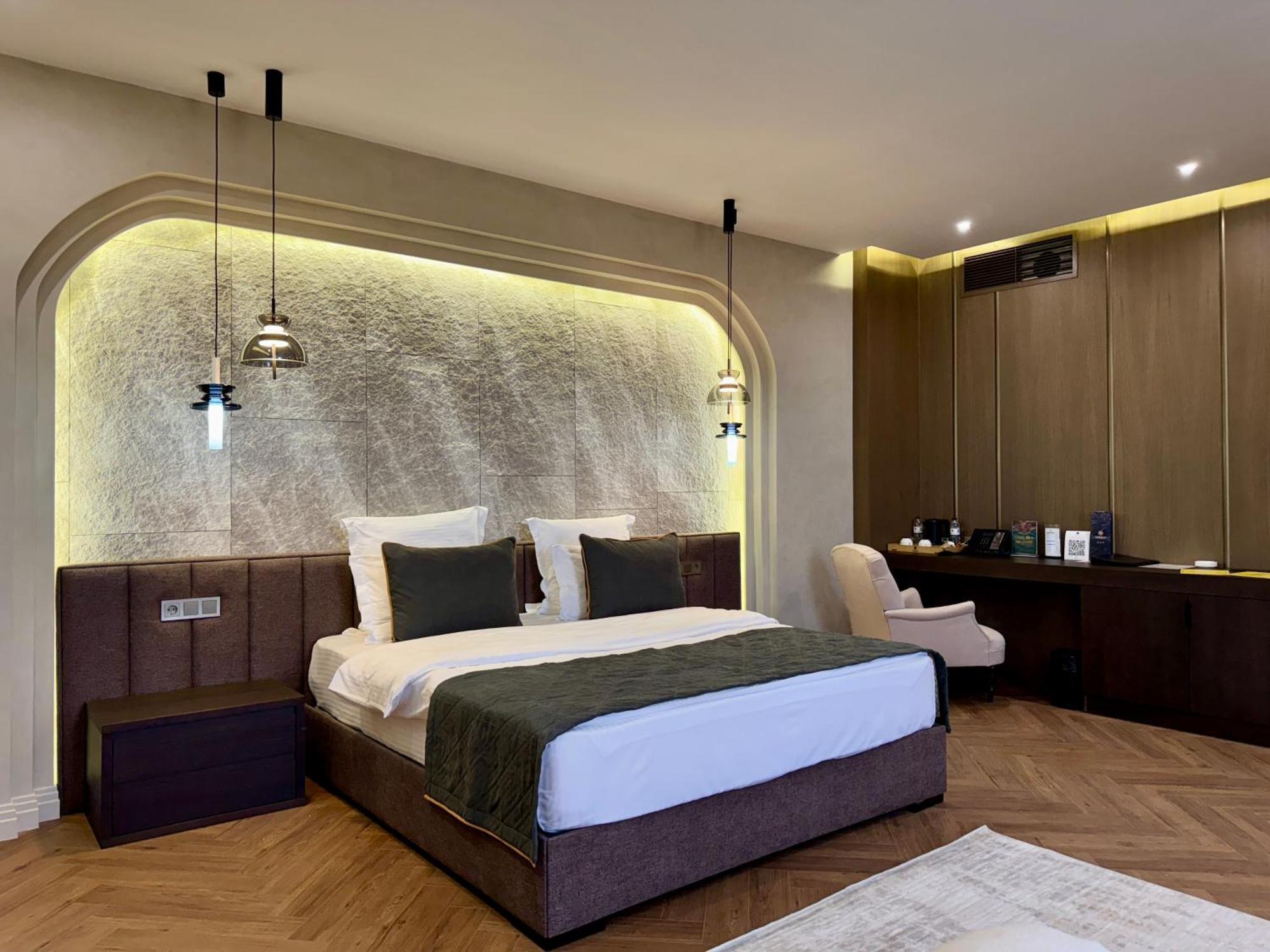 Donatello Boutique Hotel Almaty Esterno foto