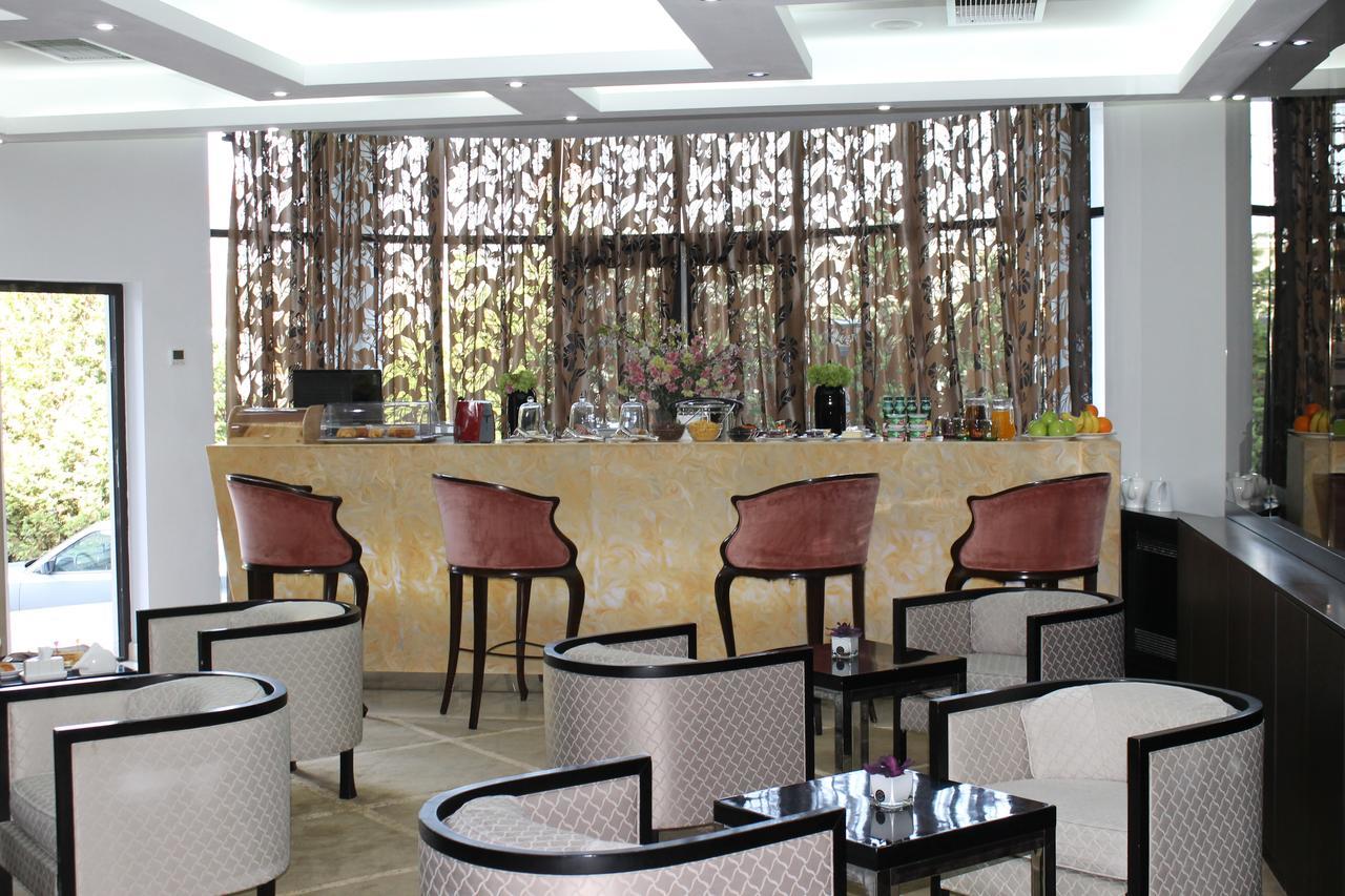 Donatello Boutique Hotel Almaty Esterno foto