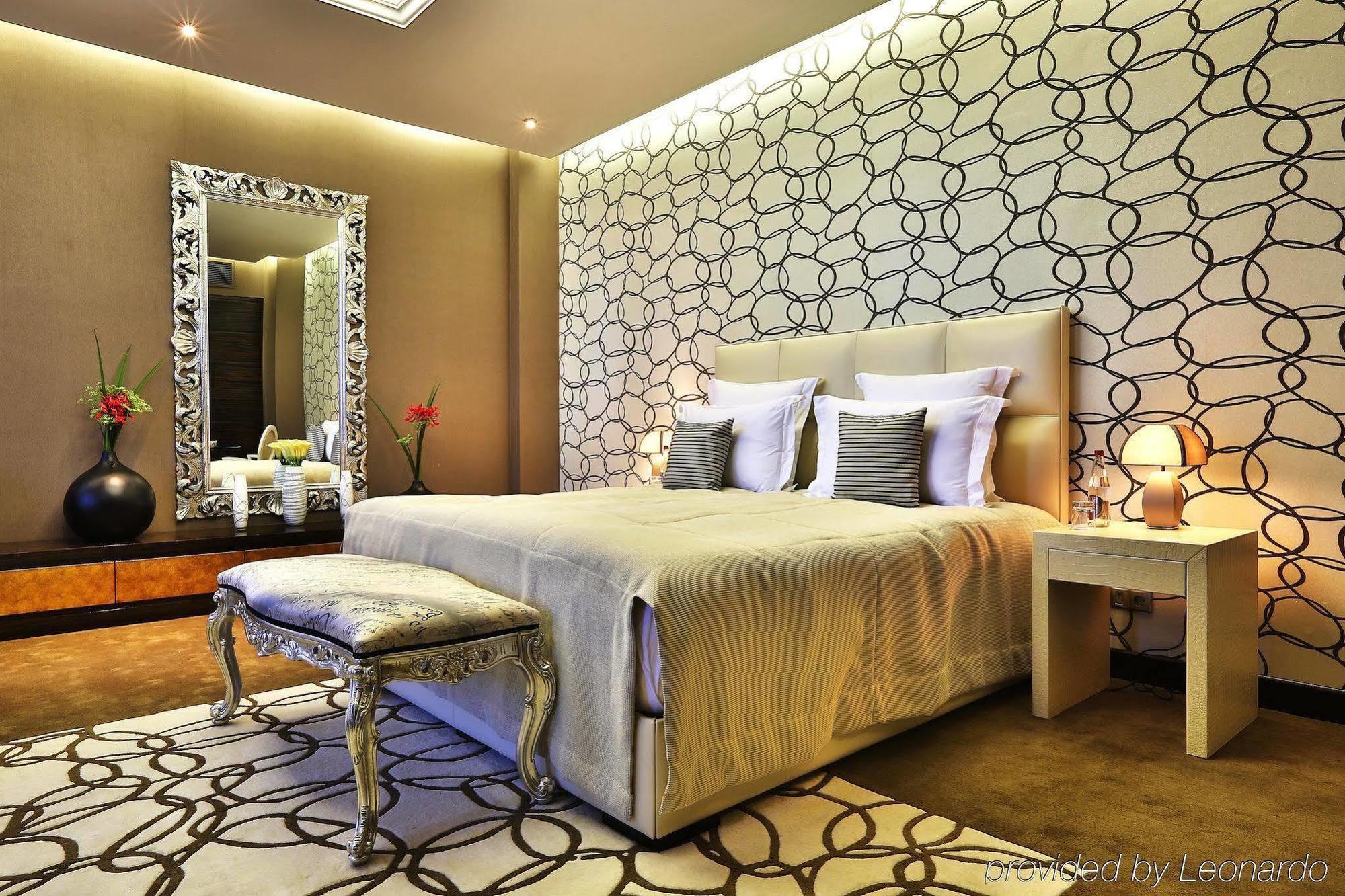 Donatello Boutique Hotel Almaty Esterno foto